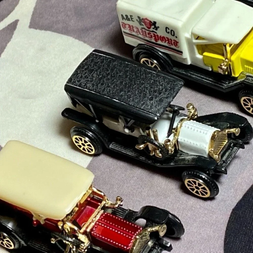Die-cast‎ 1/64 Scale Collectible Model Toy Cars • Custom Lot Of 9 • EUC